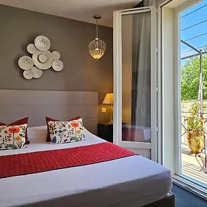Brit Acacias Hotell Arles
