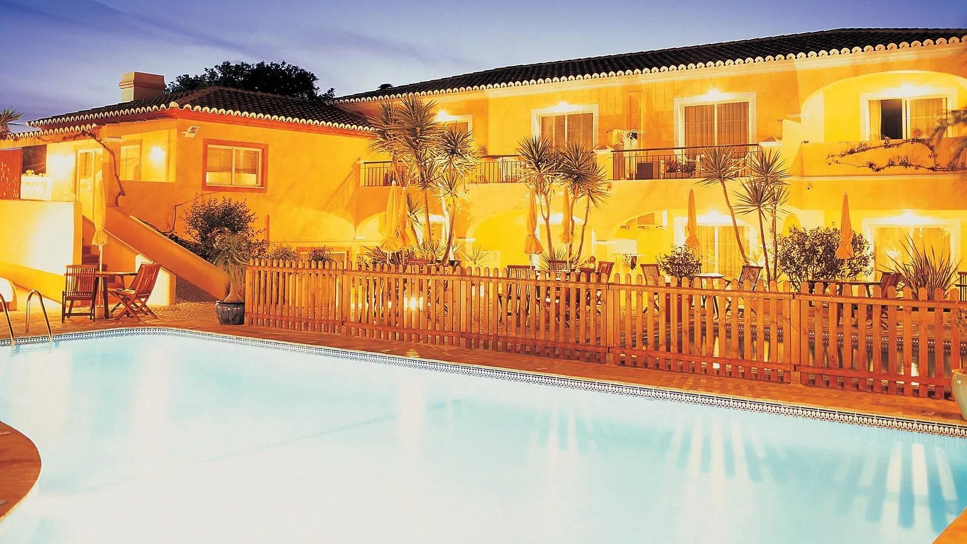 Costa d'Oiro Ambiance Village Lagos Hotel